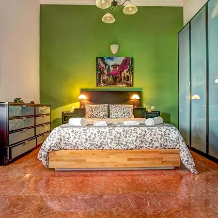Sleeps 4 Pool Wifi Villa Guatiza